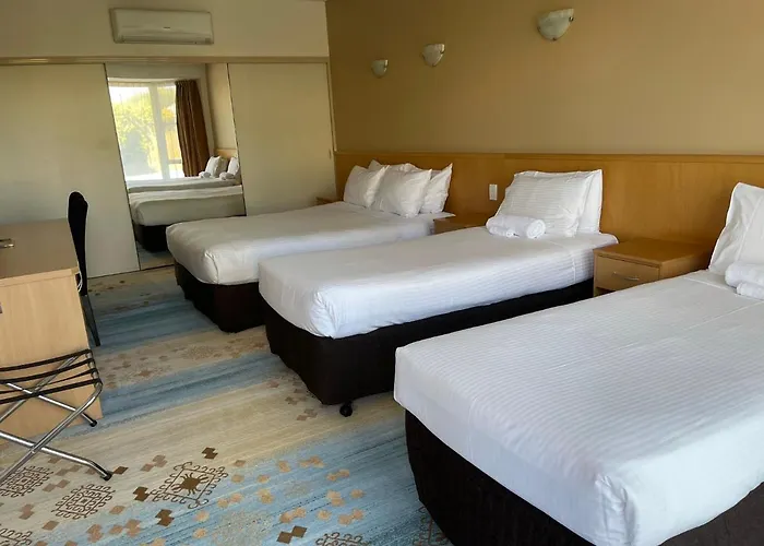 Haven Marina Motel